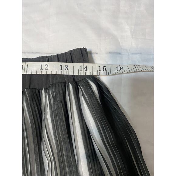 Pleated Goth Black White Skirt Medium Elastic Waist Steampunk Chic Edgy - Picture 4 of 7